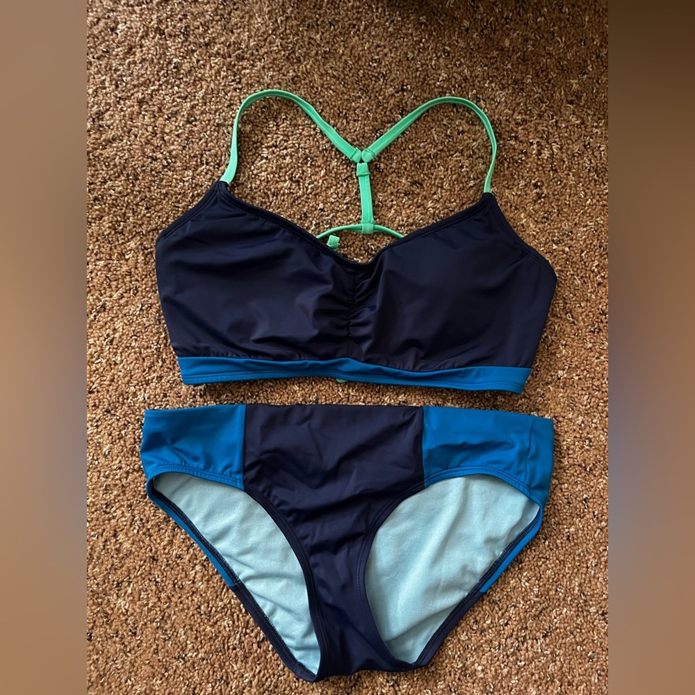Like new - Woman’s Title Nine Bikini 38C top; medium bottom